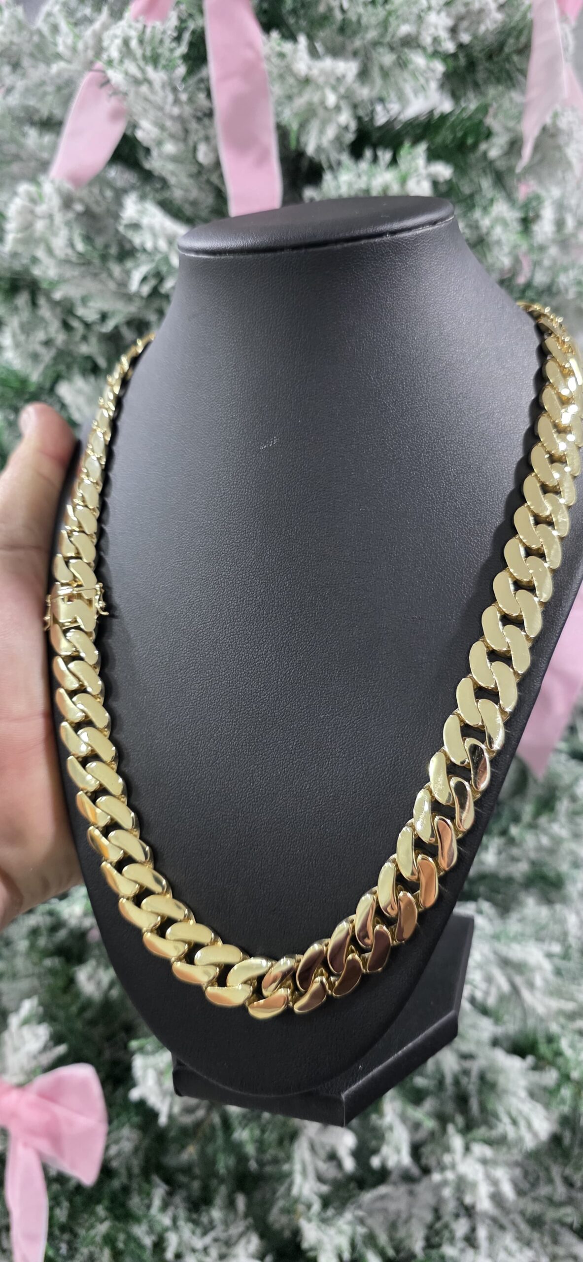 Cuban Link Semi-Solid 17mmx22 10K